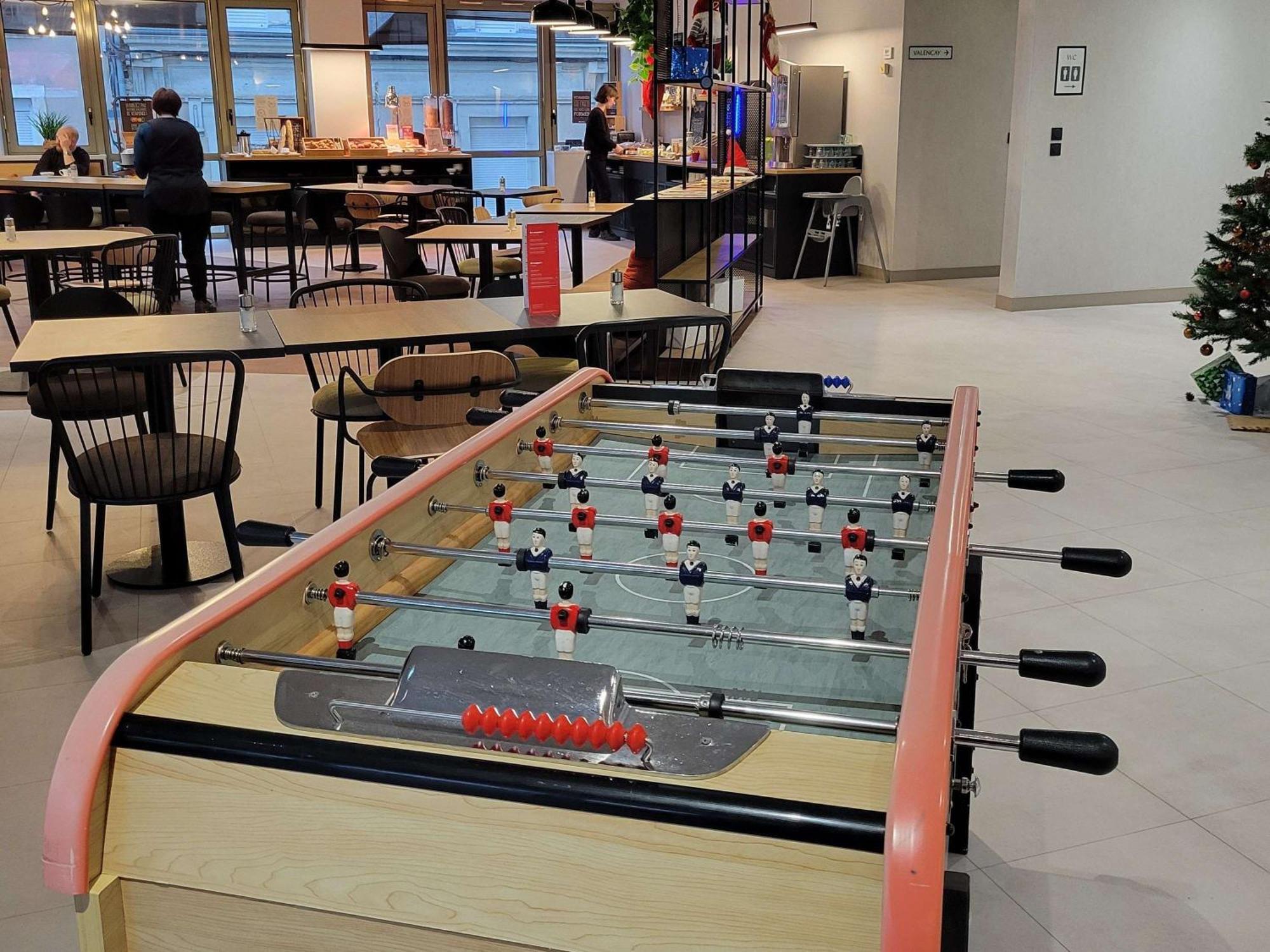 Ibis Chateauroux Bagian luar foto