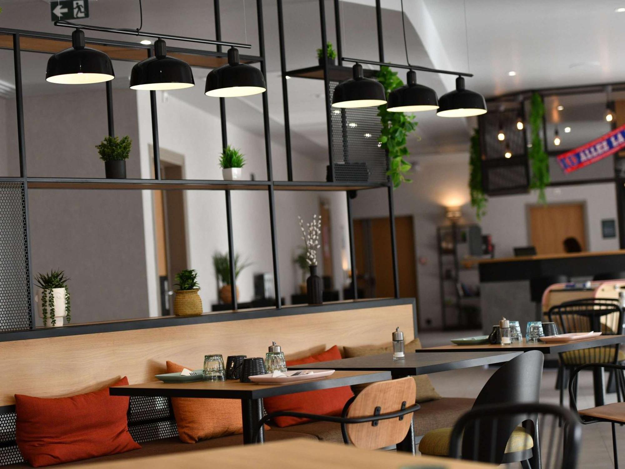 Ibis Chateauroux Bagian luar foto