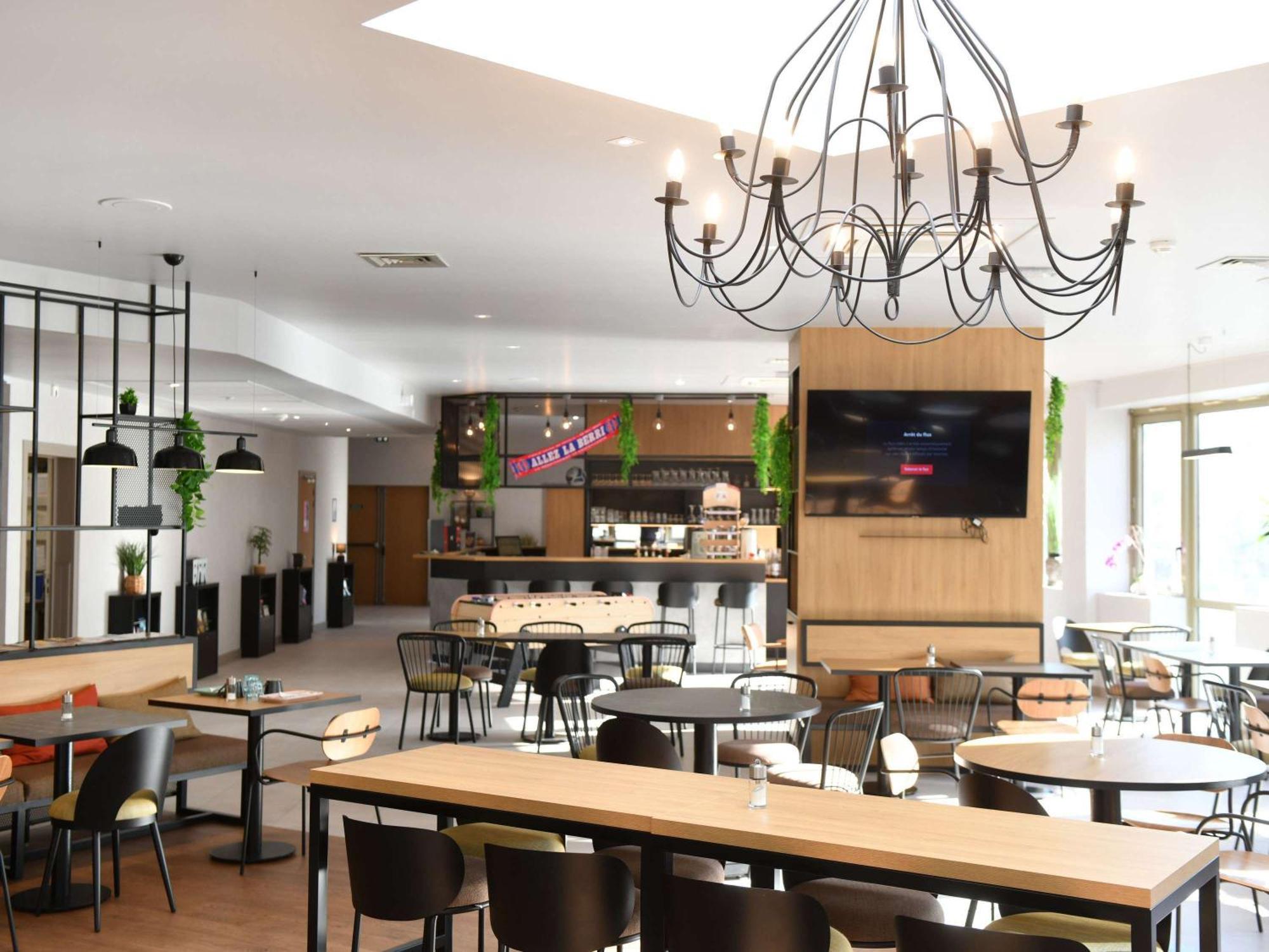 Ibis Chateauroux Bagian luar foto