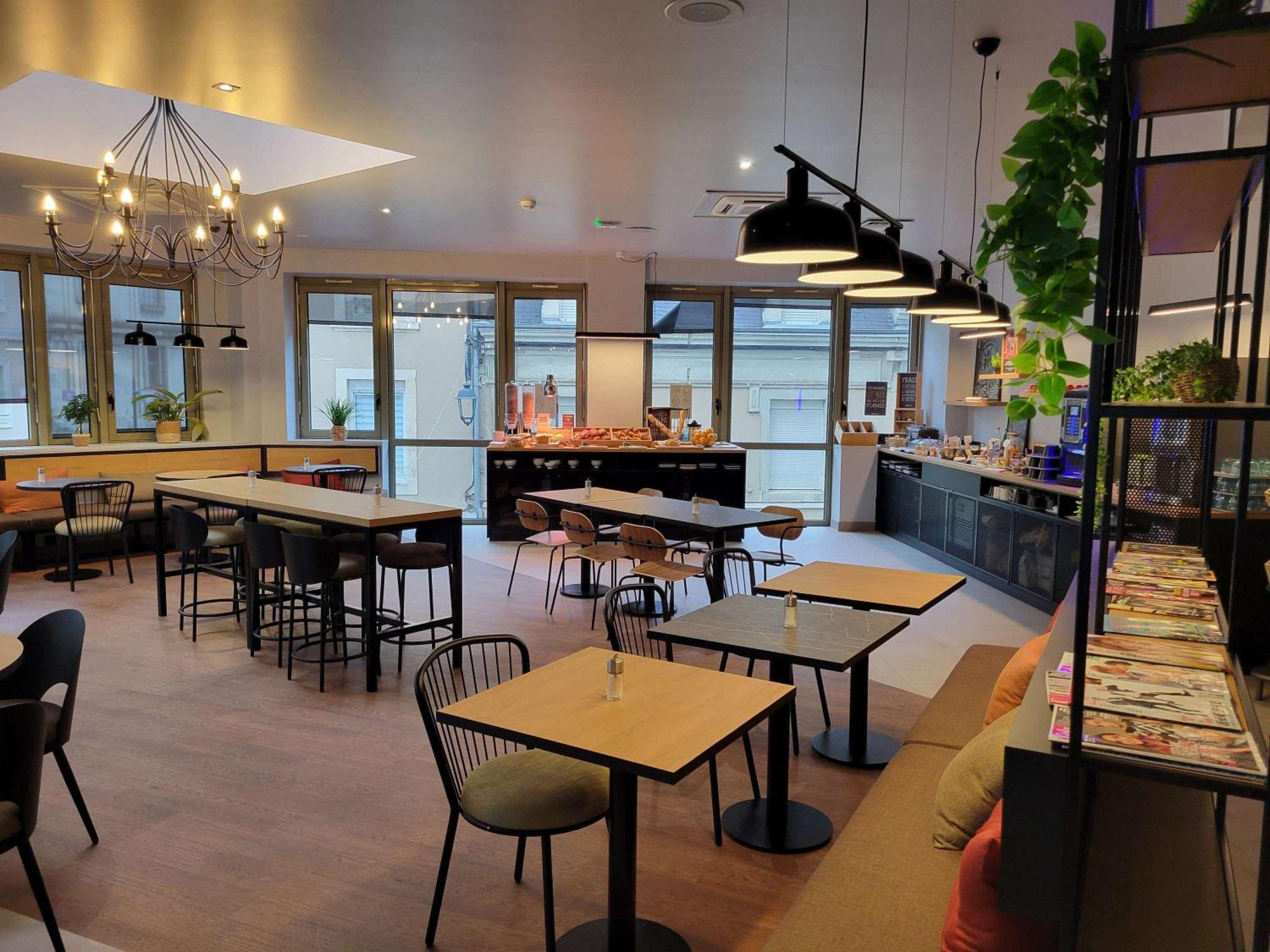 Ibis Chateauroux Bagian luar foto