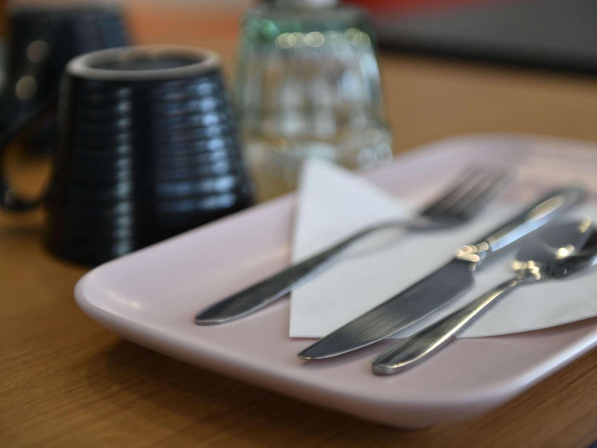 Ibis Chateauroux Bagian luar foto